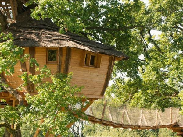 Cabane Perchée dans les Arbres Saint-Hilaire-en-Morvan Extérieur photo