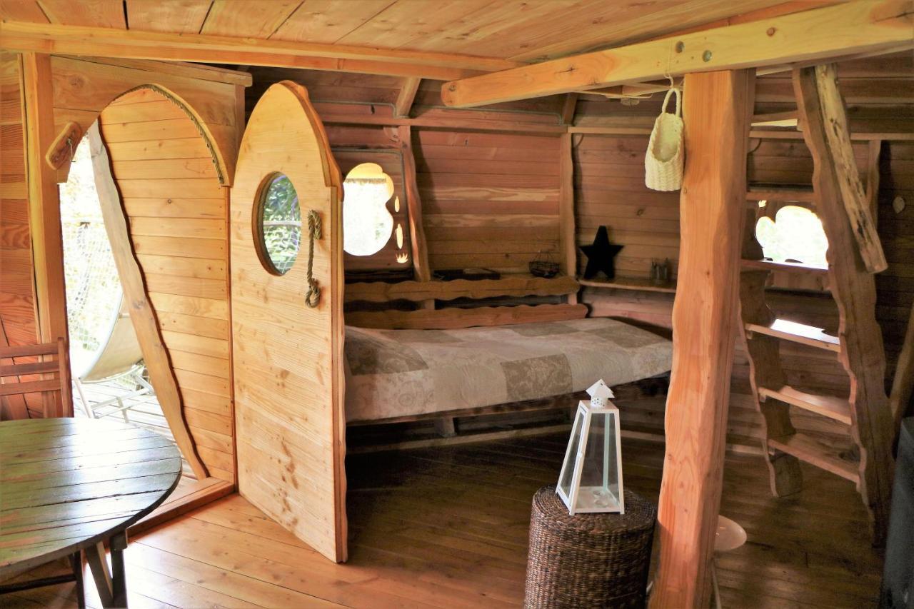 Cabane Perchée dans les Arbres Saint-Hilaire-en-Morvan Extérieur photo