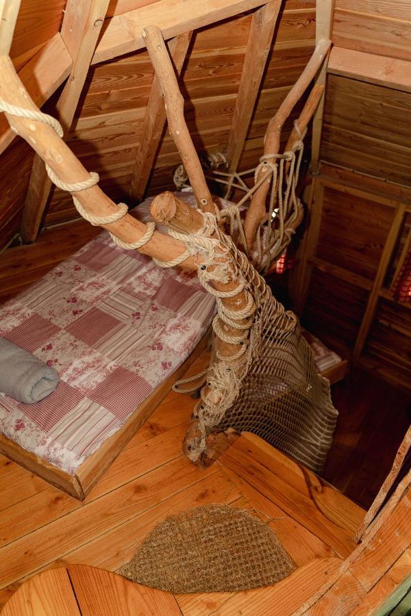 Cabane Perchée dans les Arbres Saint-Hilaire-en-Morvan Extérieur photo